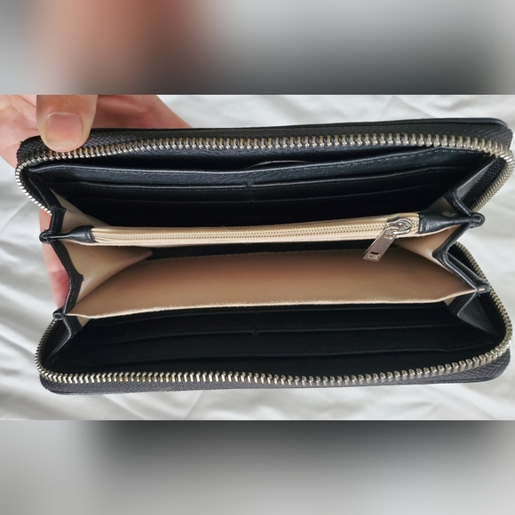 Wallet - Picture 2 of 6